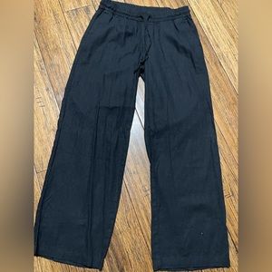 Black linen Old Navy pants. Size small